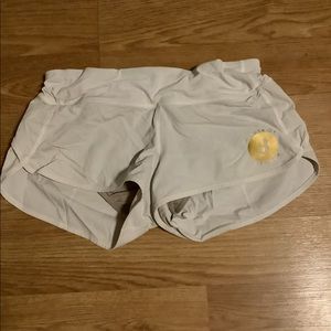 Women’s lulu shorts